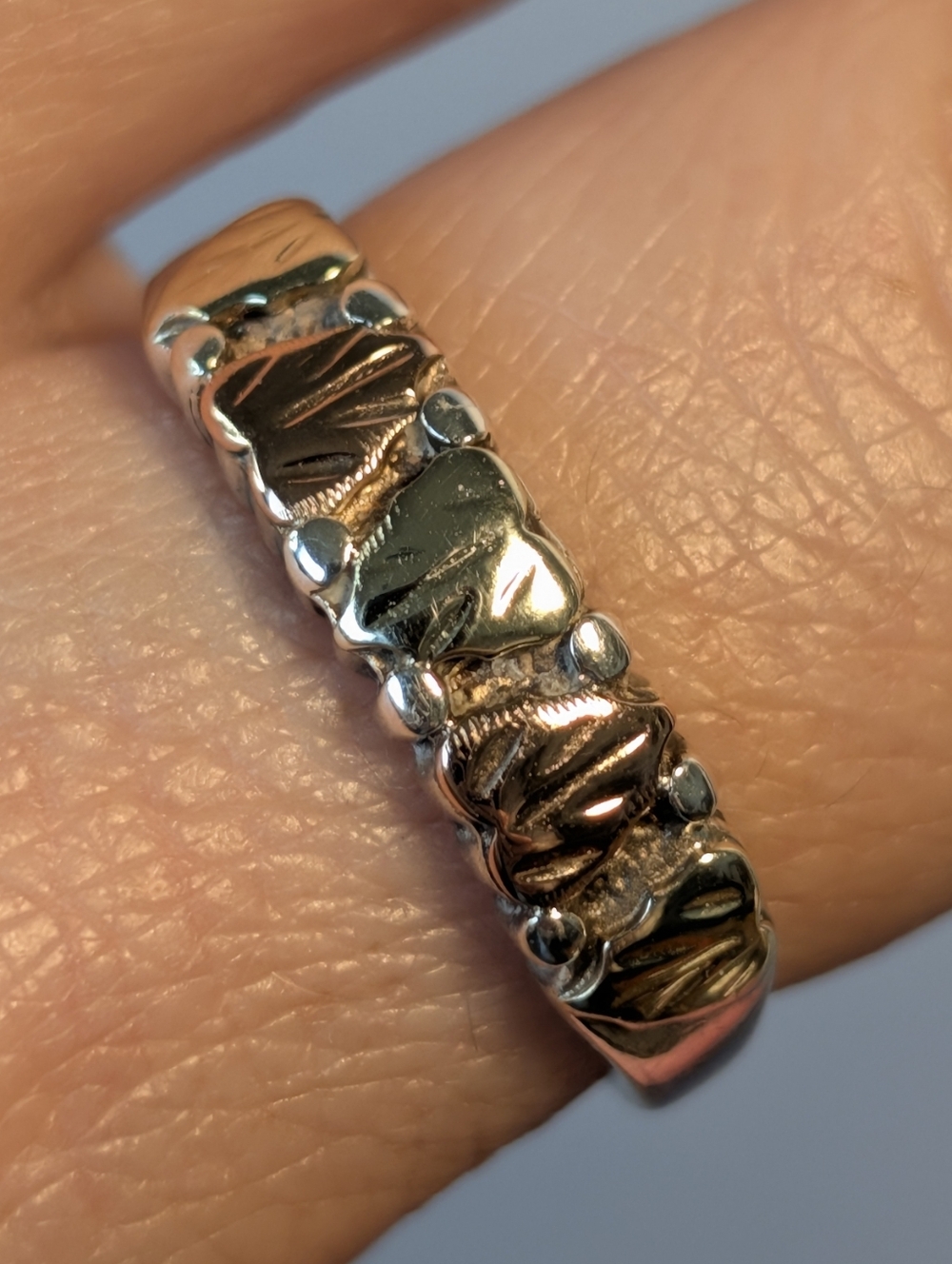 Authentic Wheeler Black Hills Gold Sterling & 12K Tri-Color Heart Ring - Sz 8.5